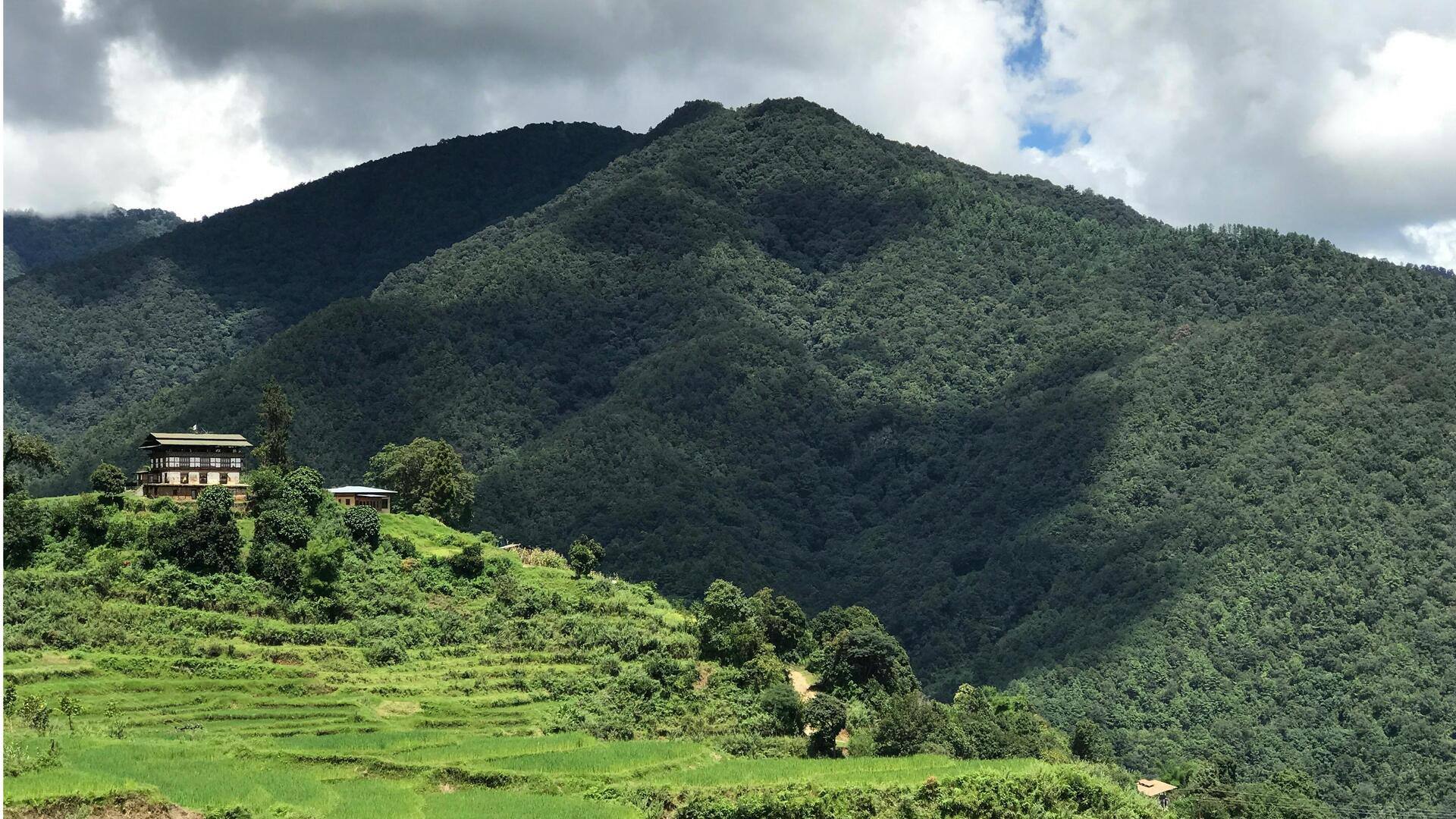 Pemandangan Desa Kananga